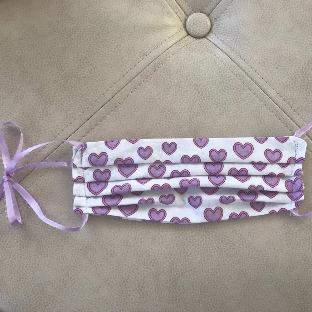 Heart print face mask